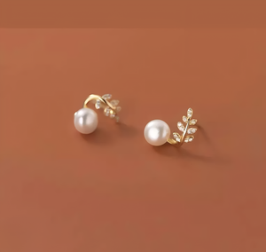 Elegant Leaf Pearl Korean Earrings